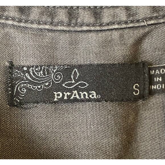 PrAna Gray Chambray Azul Cap Sleeve 1/2 Button Blouse Women's Size Small - Picture 5 of 10